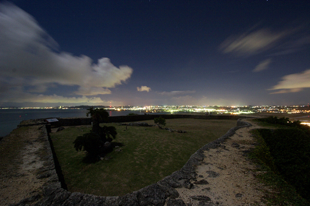 満月の夜、城を撮りに