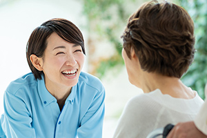 中高年の方活躍中のイメージ画像