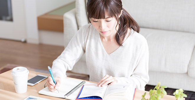 【忙しい主婦（夫）必見！】スキマ時間で取れる再就職に強い資格10選